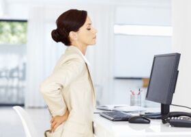 Osteocondrosis de la espalda baja con trabajo sedentario. 